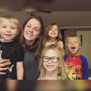 Meet your Posher, Rhiannon